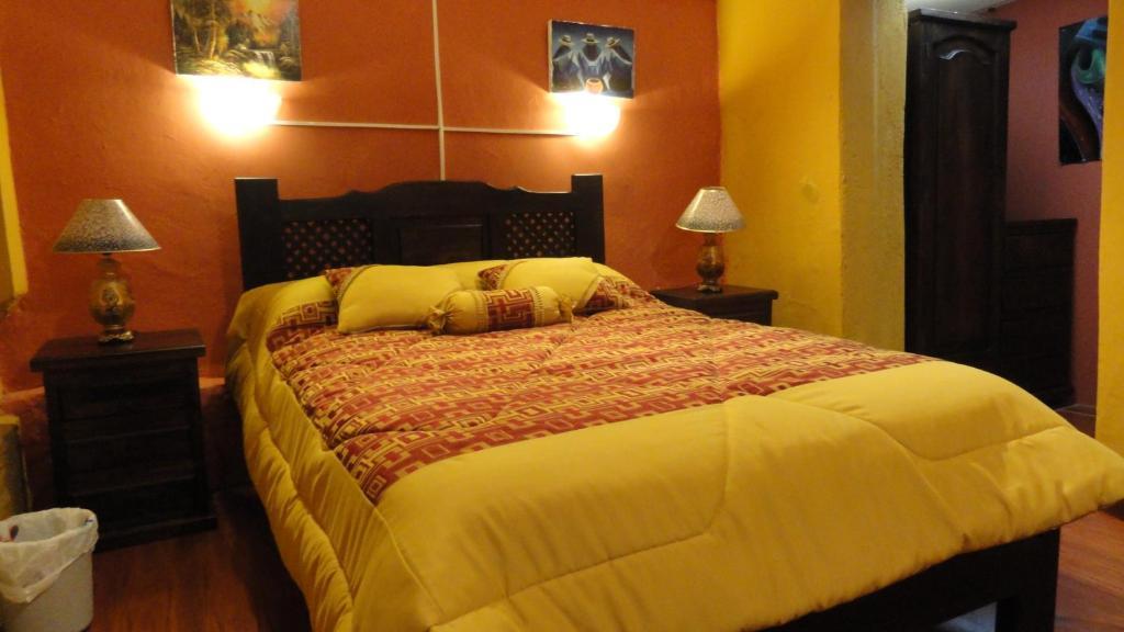 Hostal Del Piamonte Quito Bagian luar foto