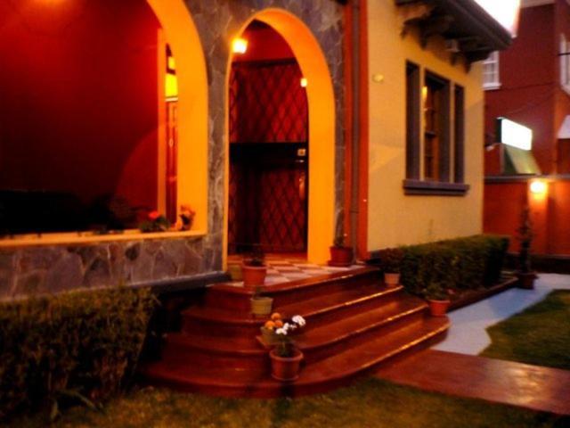 Hostal Del Piamonte Quito Bagian luar foto