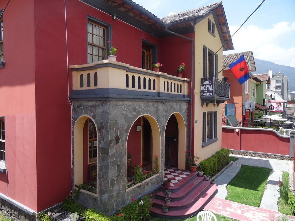 Hostal Del Piamonte Quito Bagian luar foto
