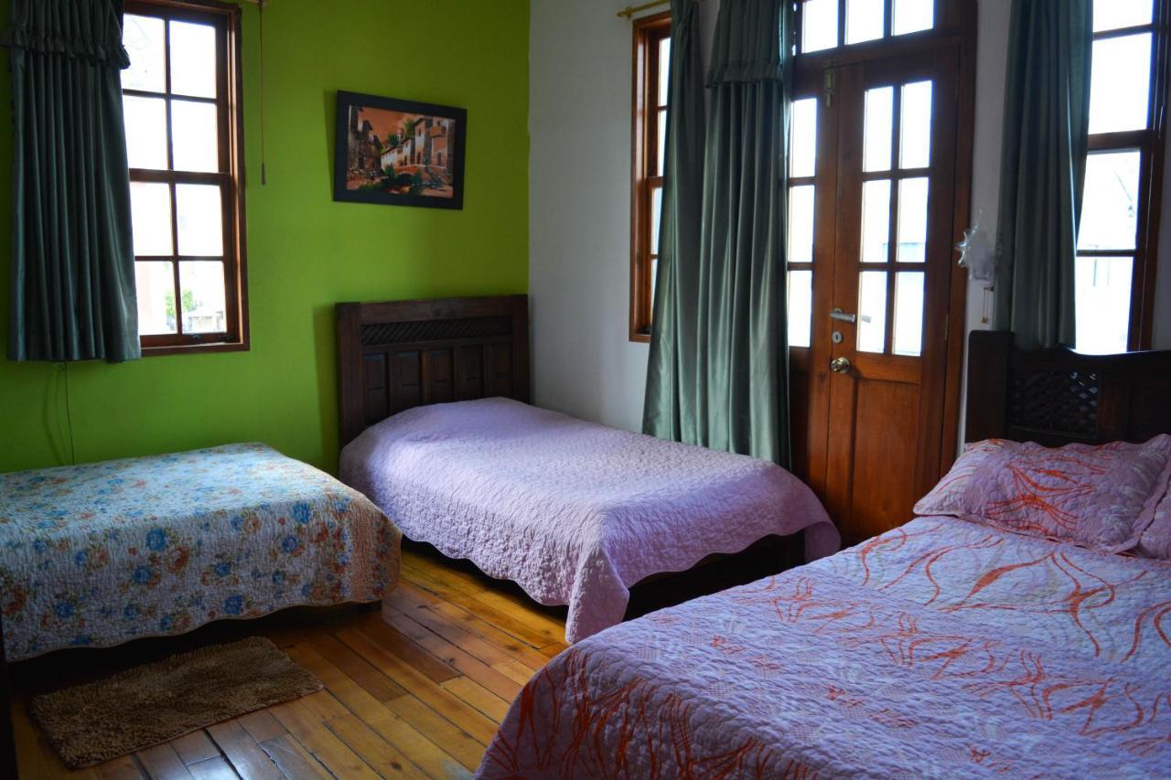Hostal Del Piamonte Quito Bagian luar foto